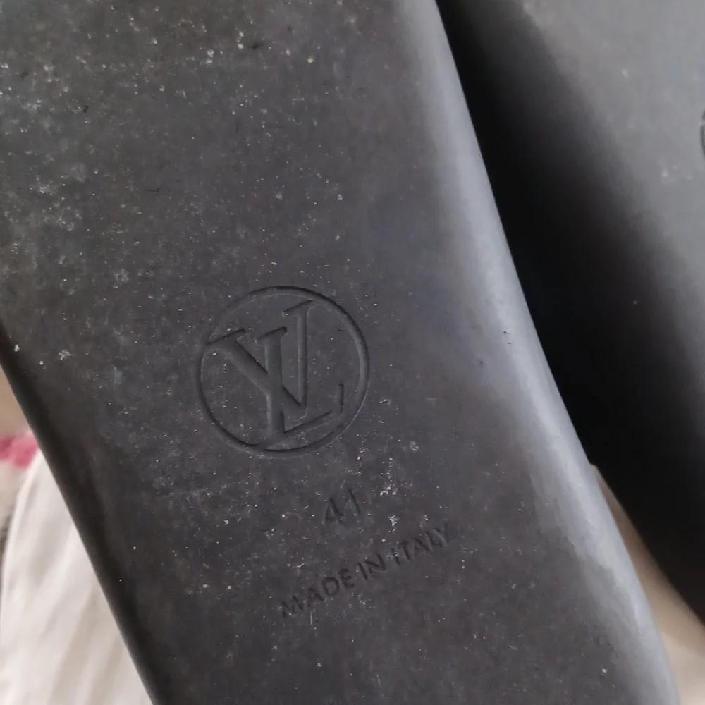 Louis Vuitton Brown Monogram & Black Patent Leather Sandals